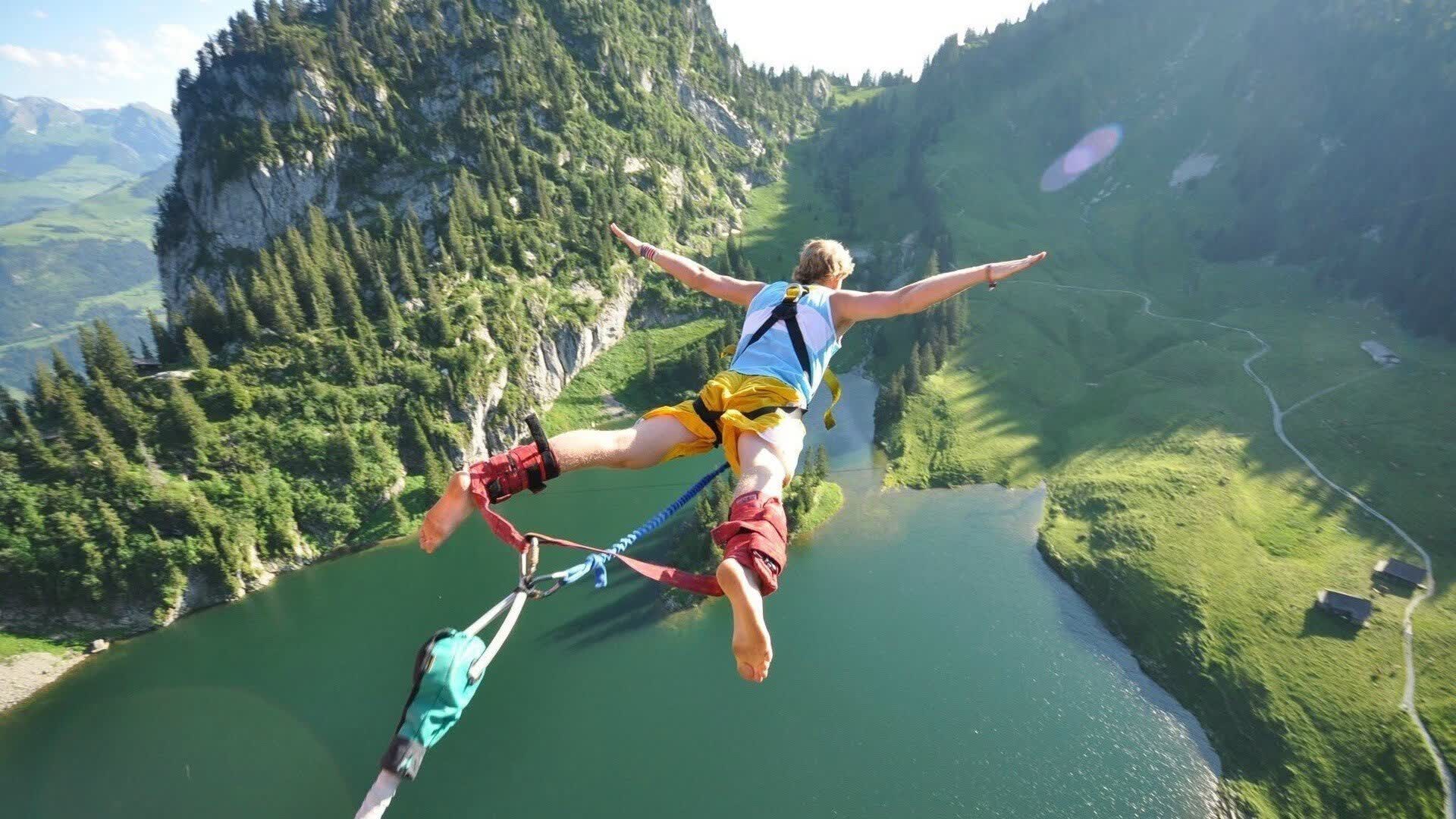 杜兰特难挽狂澜，太阳惨遭独行侠连杀！败北引发全网热议